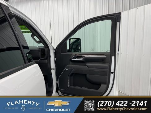 Used 2025 Chevrolet Silverado 2500 LTZ w/ Trail Boss Package image 14