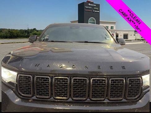 Used 2025 Jeep Wagoneer L Series II w/ Premium Group I AWD/4WD image 5
