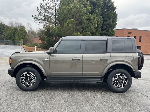 New 2025 Ford Bronco Outer Banks image 23