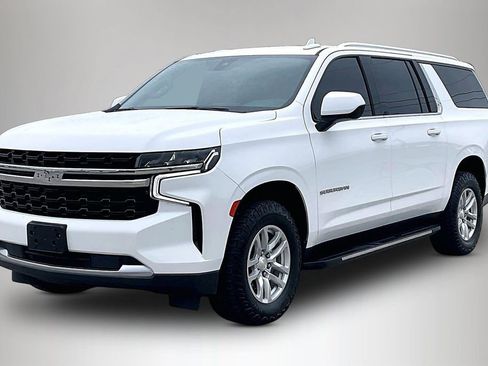 Used 2021 Chevrolet Suburban LS AWD/4WD image 2