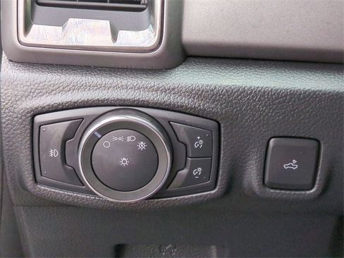 Used 2019 Ford Ranger XLT w/ Equipment Group 301A Mid image 17