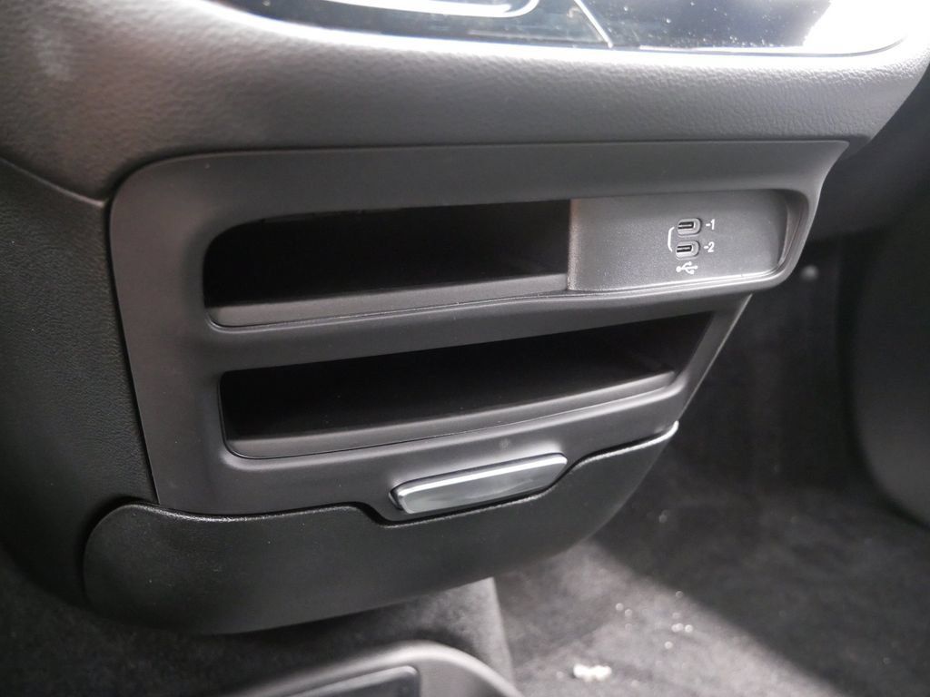 New 2027 Chrysler Pacifica Select AWD/4WD image 26