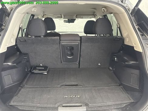 Used 2019 Nissan Rogue SV AWD/4WD image 15