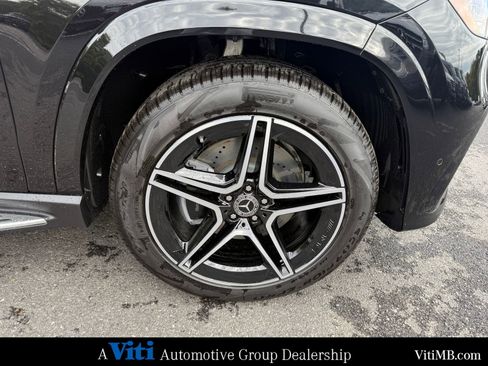 New 2026 Mercedes-Benz GLS 450 4MATIC image 10