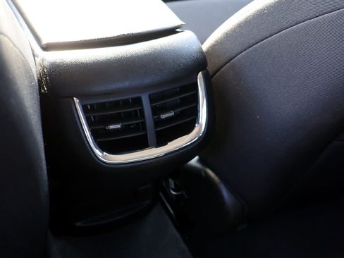 Used 2025 Chevrolet Malibu LT image 19