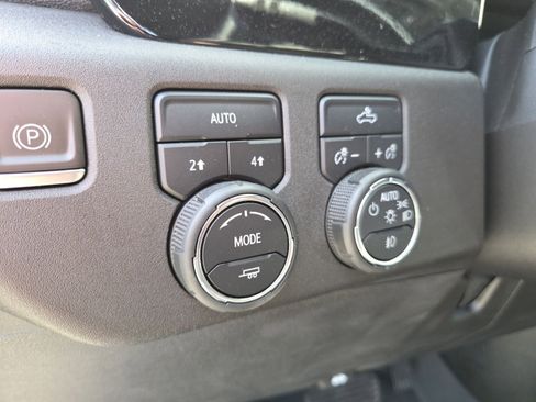 Used 2023 Chevrolet Silverado 1500 RST image 5