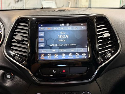 Certified 2020 Jeep Cherokee Limited AWD/4WD image 8