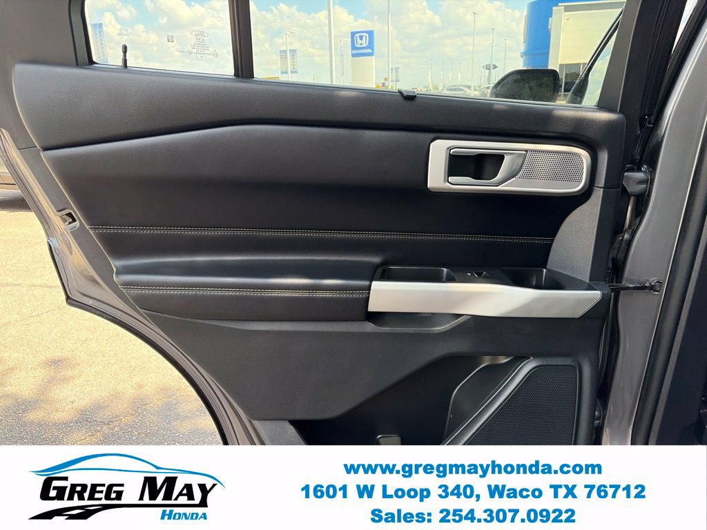 Used 2021 Ford Explorer Limited w/ Equipment Group 301A RWD image 19