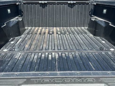 Certified 2025 Toyota Tacoma SR5 AWD/4WD image 29