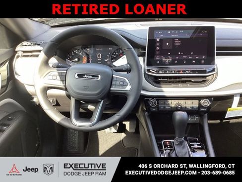 New 2025 Jeep Compass Limited w/ Sun & Sound Group image 9