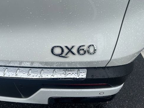 Used 2023 INFINITI QX60 Luxe w/ Performance Audio Package AWD/4WD image 29