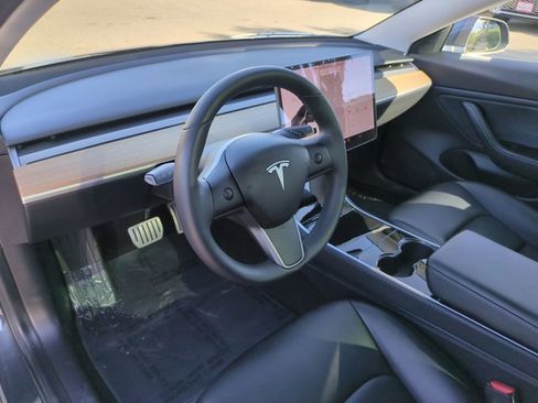 Used 2019 Tesla Model 3 Performance image 10