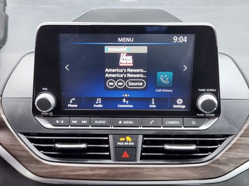 Used 2024 Nissan Altima 2.5 SV image 18