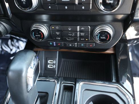 Used 2019 Ford F150 Lariat w/ Equipment Group 502A Luxury AWD/4WD image 37