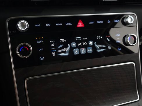 New 2026 Genesis GV80 2.5T Advanced image 27