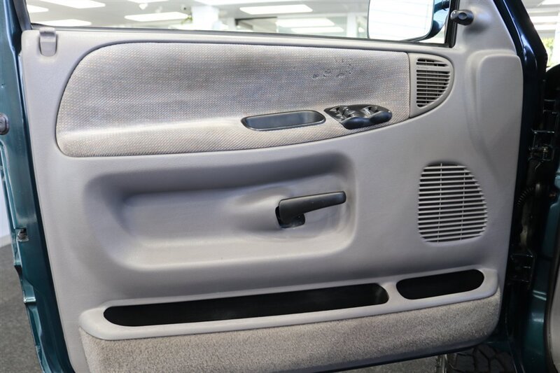 Used 1995 Dodge Ram 2500 Truck 4x4 Regular Cab image 66