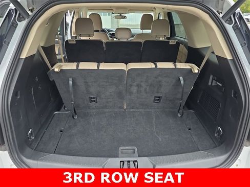 Used 2023 Ford Explorer XLT w/ Equipment Group 202A image 13