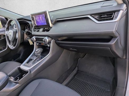 Used 2024 Toyota RAV4 LE image 19