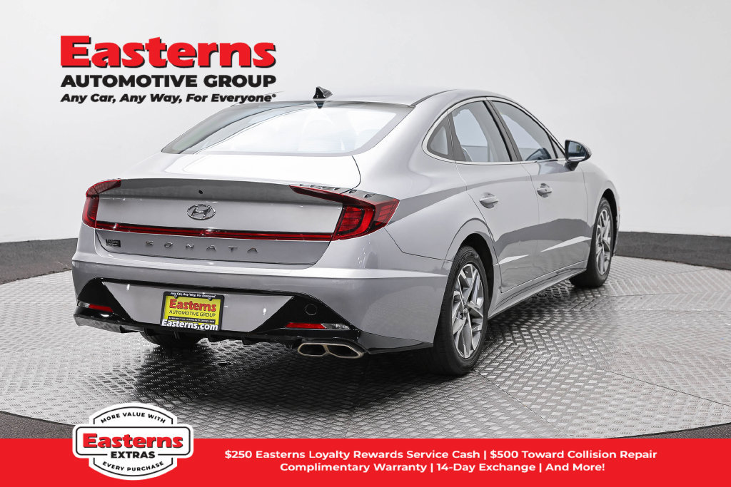 Used 2023 Hyundai Sonata SEL FWD image 6