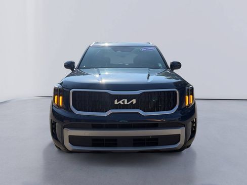 Used 2023 Kia Telluride EX w/ EX Captain's Chair Package FWD image 8