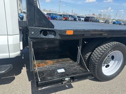 Used 2024 Ford F450 XL w/ XL Chrome Package image 31