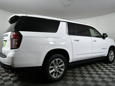 Used 2021 Chevrolet Suburban Premier image 10