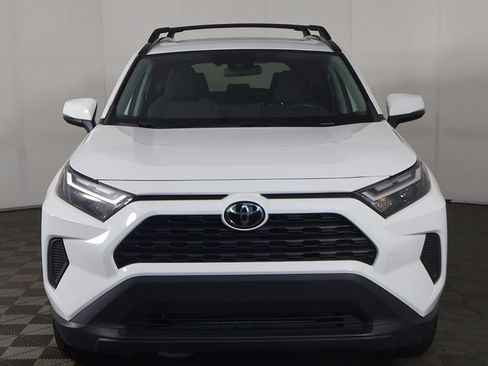 Used 2022 Toyota RAV4 XLE w/ Convenience Package AWD/4WD image 12