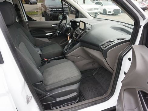Used 2020 Ford Transit Connect XLT image 3
