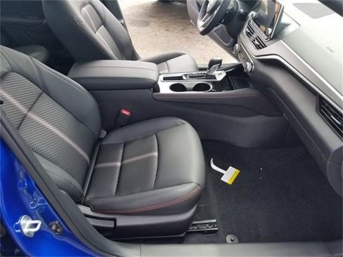 New 2025 Nissan Altima 2.5 SR image 21