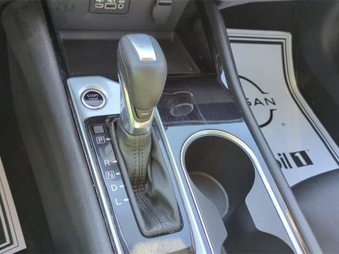 Used 2024 Nissan Altima 2.5 SV image 19