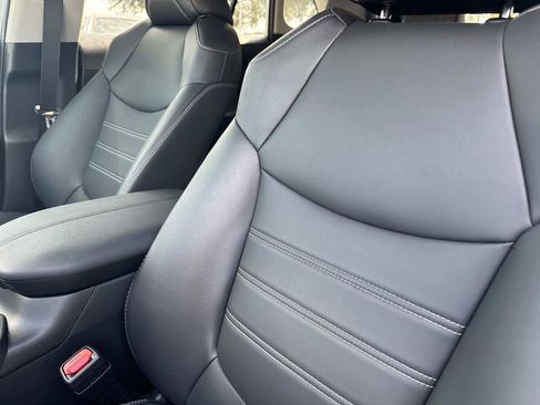 Used 2024 Toyota RAV4 XLE Premium image 17