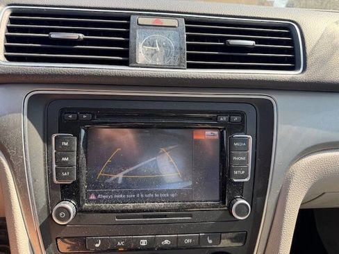 Used 2015 Volkswagen Passat 1.8T Limited Edition image 35