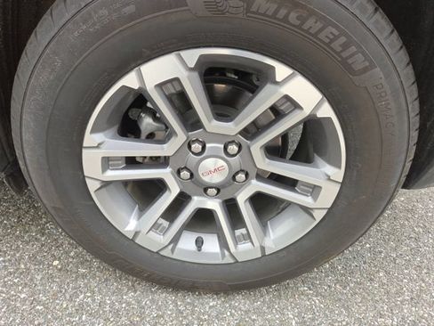 Used 2025 GMC Terrain Elevation FWD image 10