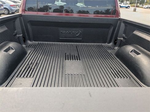 Used 2024 RAM 1500 Classic SLT image 28