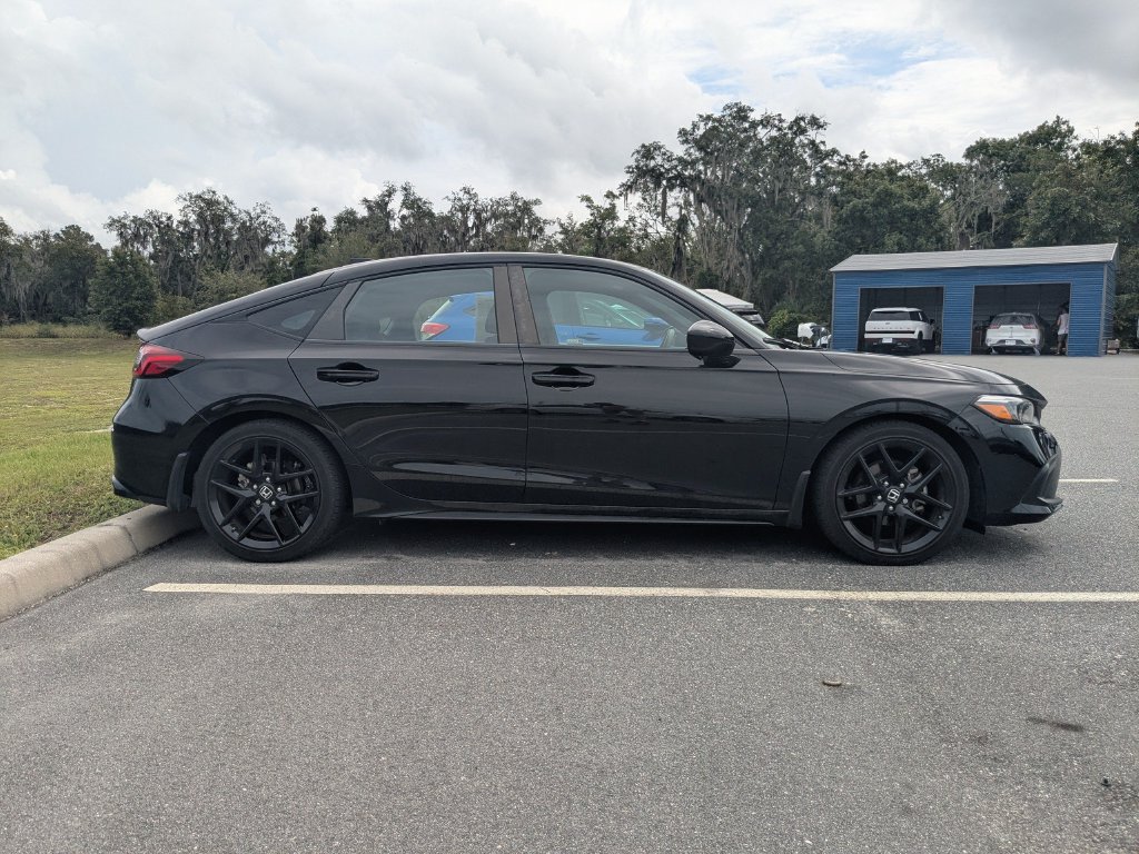 Used 2024 Honda Civic Sport image 2