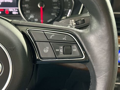 Used 2022 Audi A4 2.0T Premium w/ Convenience Package image 21