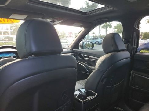 Used 2025 Kia Telluride SX Prestige X-Pro image 10