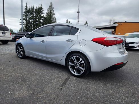 Used 2016 Kia Forte EX w/ EX Premium Package FWD image 9