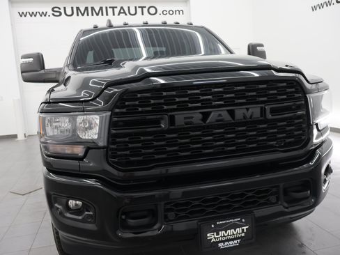 Used 2024 RAM 2500 Big Horn w/ Night Edition AWD/4WD image 22