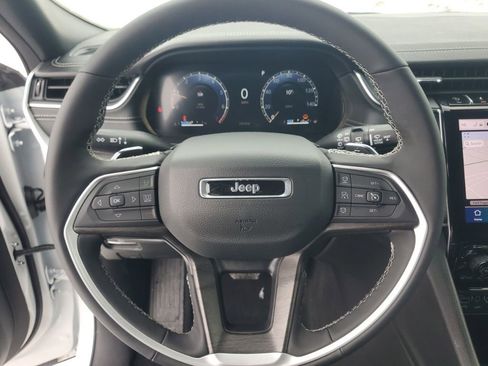New 2025 Jeep Grand Cherokee L Limited AWD/4WD image 14
