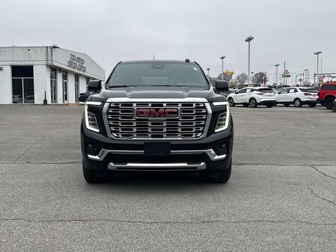 Certified 2025 GMC Yukon Denali image 9