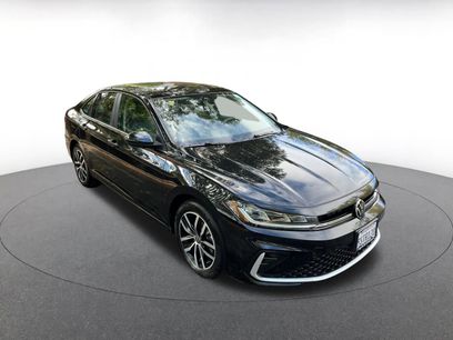 Used 2025 Volkswagen Jetta SE