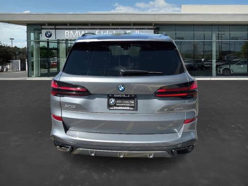 Used 2024 BMW X5 xDrive50e w/ M Sport Package AWD/4WD image 4