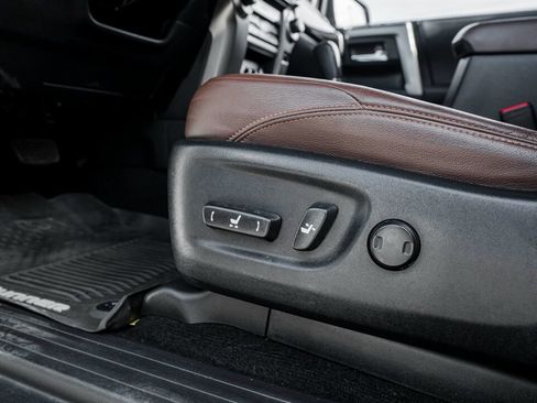 Used 2020 Toyota 4Runner Limited image 22