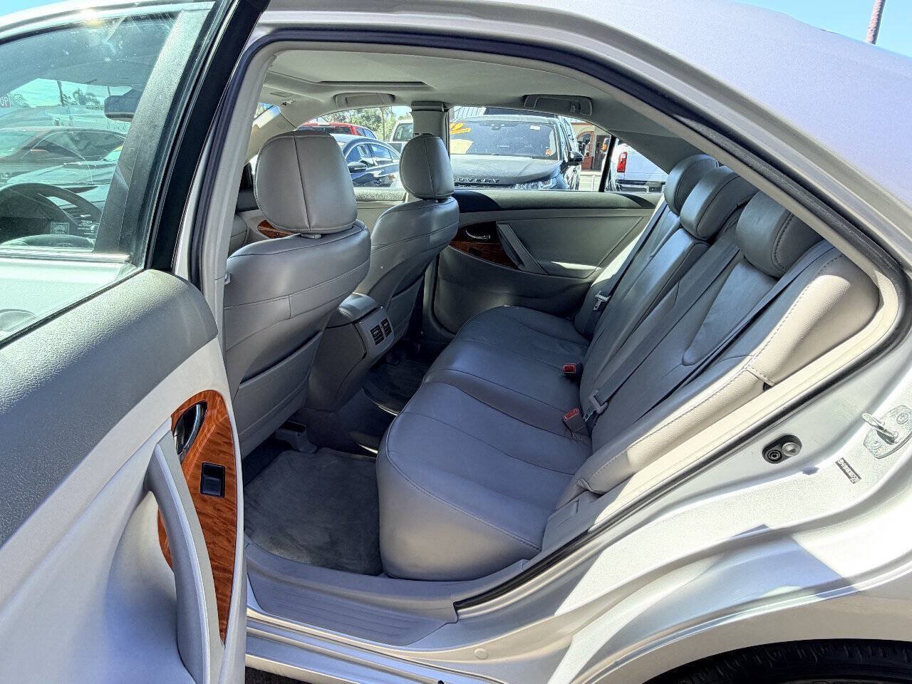 Used 2008 Toyota Camry XLE FWD image 14