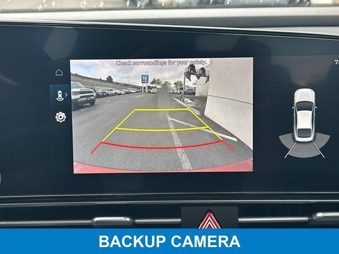 Used 2023 Hyundai Elantra Limited FWD image 22
