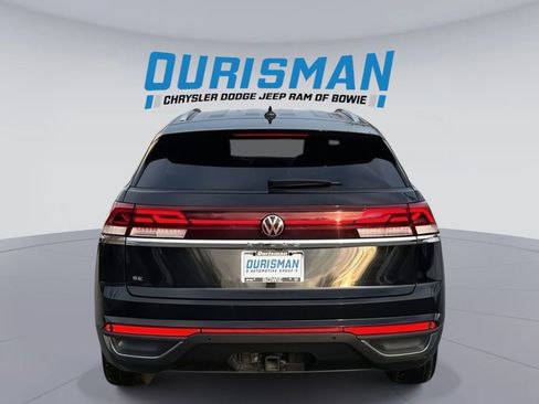 Used 2024 Volkswagen Atlas Cross Sport SE image 5