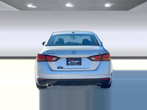 New 2025 Nissan Altima 2.5 SR w/ SR Premium Package image 10