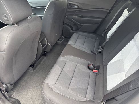 New 2026 Chevrolet Trax LS w/ LS Convenience Package FWD image 32
