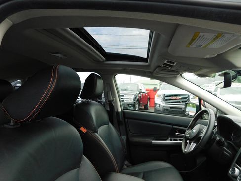 Used 2017 Subaru Crosstrek 2.0i Limited AWD/4WD image 32